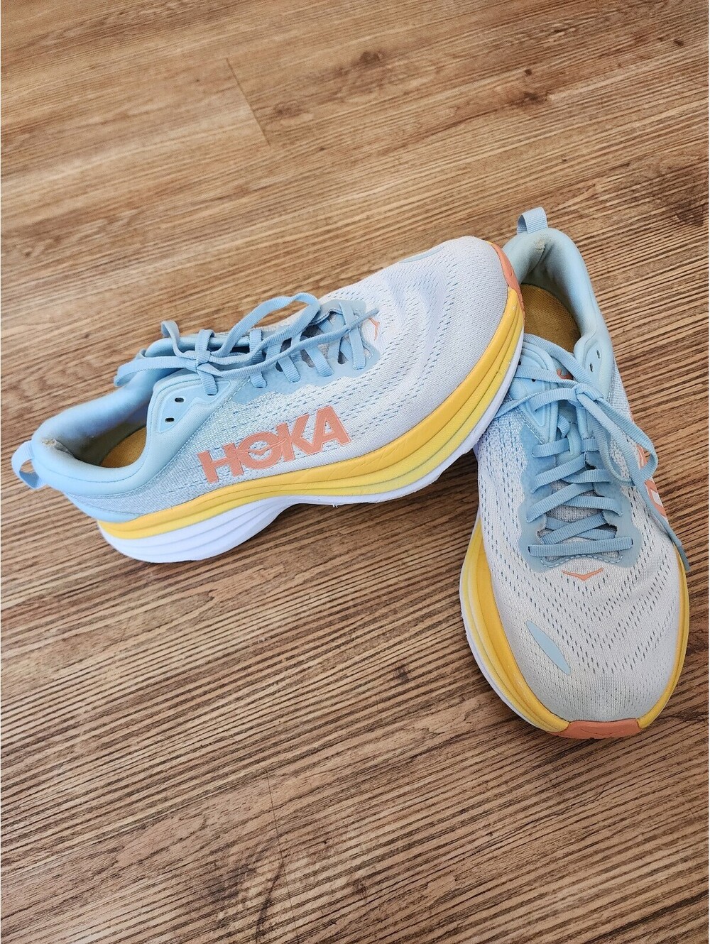 Size 10,5 B Women's Hoka One One Running Shoes, Light Blue with Yellow Coral
